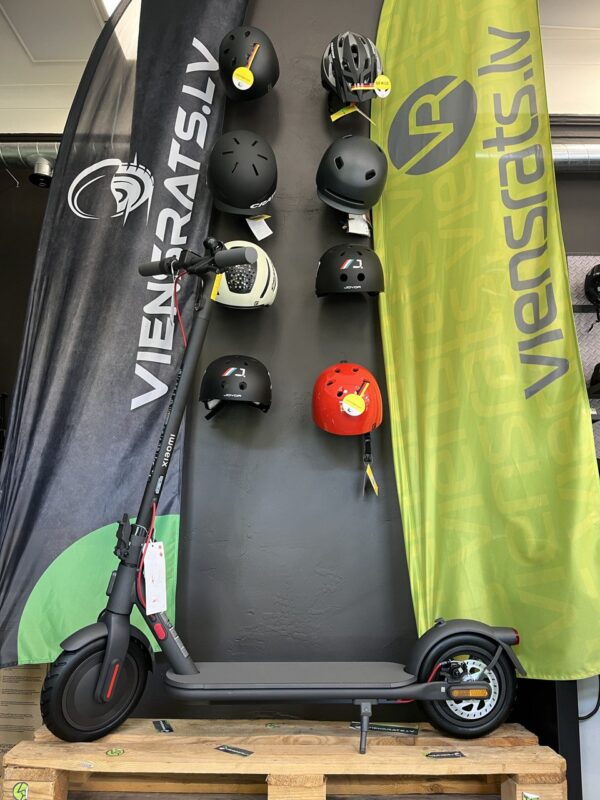 Xiaomi 4 elektriskais skrejritenis